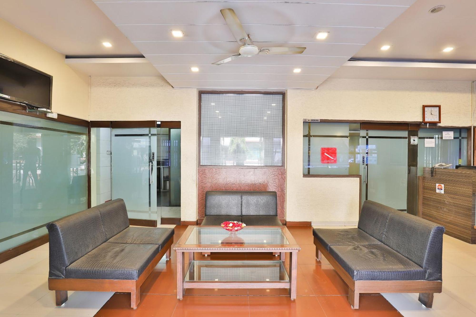 Hotel O Sunrise Gorwa Luaran gambar